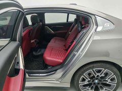 BMW 5 Series 530Li Luxury M Sport Package - ფოტო 10