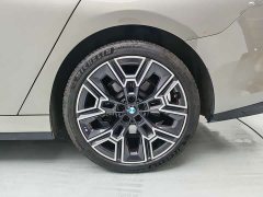 BMW 5 Series 530Li Luxury M Sport Package - ფოტო 16