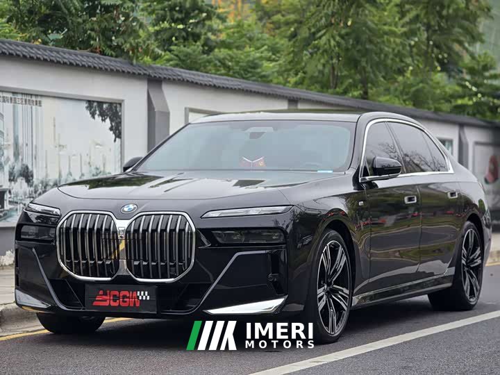 BMW 7 Series Facelift 740Li Luxury Edition Premium Package - ავტომობილი ჩინეთიდან