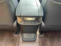 Toyota Crown Venza 2021 2.5L HEV AWD Premium - ფოტო 15