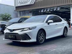 Toyota Camry 2021 Hybrid Luxury - ფოტო 1