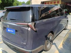 Buick GL8 PHEV Luxing Comfort DG Edition - ფოტო 3