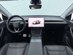 Tesla Model Y Rear-Wheel Drive - ფოტო 4