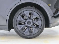 Tesla Model Y Long Range All-Wheel Drive - ფოტო 10
