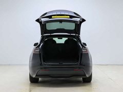 Tesla Model Y Long Range All-Wheel Drive - ფოტო 14