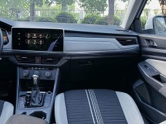 Volkswagen Bora 200TSI DSG Comfort Edition - ფოტო 14