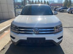 Volkswagen Touareg 2022 280TSI FWD Luxury Edition - ფოტო 2
