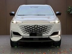 Changan UNI-K 2.0T Two-Wheel Drive Global Edition - ფოტო 2