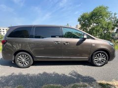 Buick GL8 Land Business Class 652T Comfort - ფოტო 4
