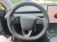 Tesla Model Y Rear-Wheel Drive - ფოტო 11