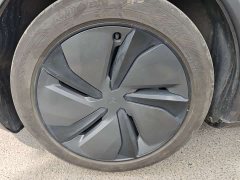 Tesla Model Y Rear-Wheel Drive - ფოტო 16