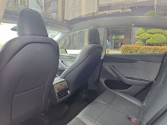 Tesla Model Y Rear-Wheel Drive - ფოტო 5