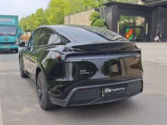 Tesla Model Y Rear-Wheel Drive - ფოტო 7