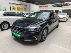 Volkswagen Passat 330TSI Luxury - ფოტო 1