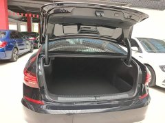 Volkswagen Passat 330TSI Luxury - ფოტო 18
