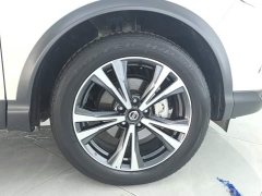 Nissan Qashqai 2.0L CVT XV Premium Luxury - ფოტო 6