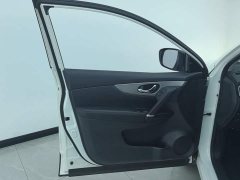 Nissan Qashqai 2.0L CVT XV Premium Luxury - ფოტო 7