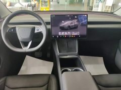 Tesla Model Y Rear-Wheel Drive Launch Edition - ფოტო 12