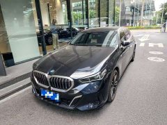BMW 5 Series 530Li Premier M Sport Package - ფოტო 1