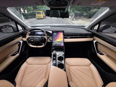 Geely Boyue L 1.5TD DCT Luxury - ფოტო 13