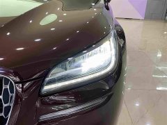 Lincoln Explorer 2.0T Two-Wheel Drive Elite - ფოტო 4