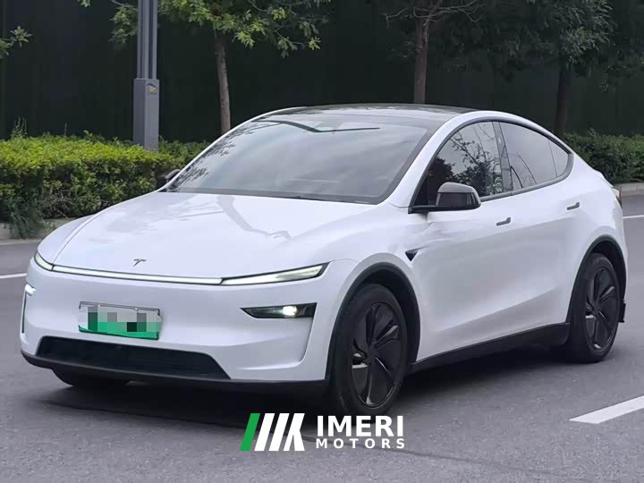 Tesla Model Y Rear-Wheel Drive Launch Edition