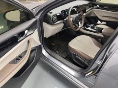 BYD Qin PLUS 2024 Glory Edition DM-i 55KM Leading - ფოტო 15