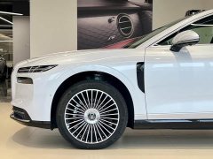 Voyah Lantu Zhaohui L 2026 Four-Wheel Drive Ultra - ფოტო 4