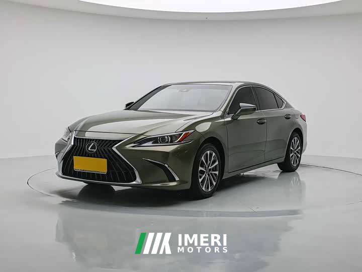 Lexus ES 200 Luxury