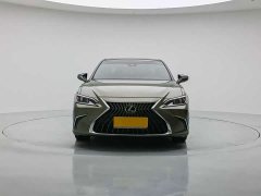 Lexus ES 200 Luxury - ფოტო 2