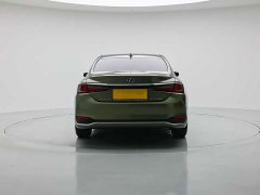 Lexus ES 200 Luxury - ფოტო 5