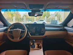 Lexus ES 200 Premium Edition - ფოტო 3