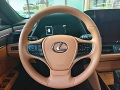 Lexus ES 200 Premium Edition - ფოტო 7