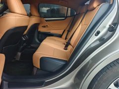Lexus ES 200 Premium Edition - ფოტო 8