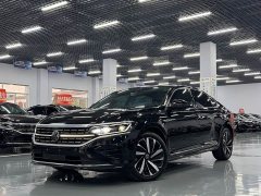 Volkswagen Passat 2023 330TSI Luxury - ფოტო 1