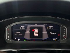 Volkswagen Passat 2023 330TSI Luxury - ფოტო 4