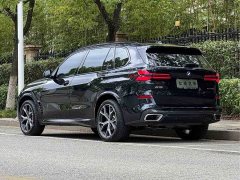 BMW X5 xDrive 30Li M Sport Luxury Night Edition Package - ფოტო 4