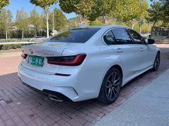 BMW 3 Series 320Li M Sport Package - ფოტო 4