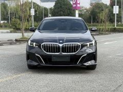 BMW 5 Series 530Li Premier M Sport Package - ფოტო 2