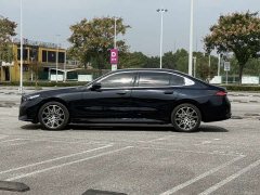 BMW 5 Series 530Li Premier M Sport Package - ფოტო 4