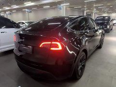 Tesla Model Y Rear-Wheel Drive - ფოტო 6