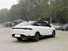 XPeng P5 550E - ფოტო 15