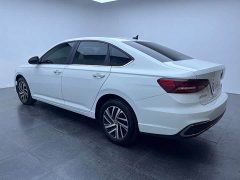 Volkswagen Lavida 300TSI DSG Full Comfort Edition - ფოტო 11