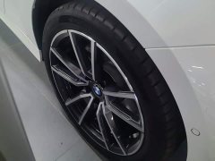 BMW 3 Series 325Li M Sport Package - ფოტო 6
