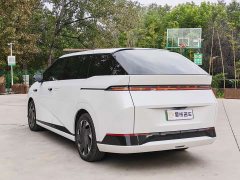 XPeng X9 640 AWD High Performance Max - ფოტო 9