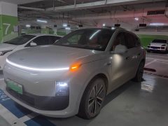 Li Auto L6 Pro - ფოტო 1