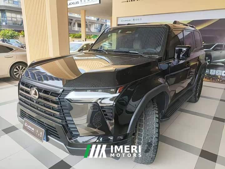 Lexus GX OVERTRAIL Peak Edition