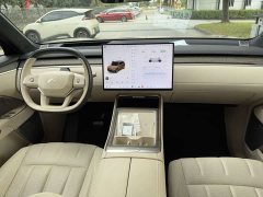 Nio Lerado L90 Ultra Six-Seater - ფოტო 19