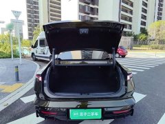 Lynk & Co Geely Lynk & Co 10 240 AWD Ultra Sport Edition - ფოტო 18