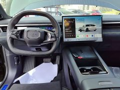 Lynk & Co Geely Lynk & Co 10 240 AWD Ultra Sport Edition - ფოტო 9